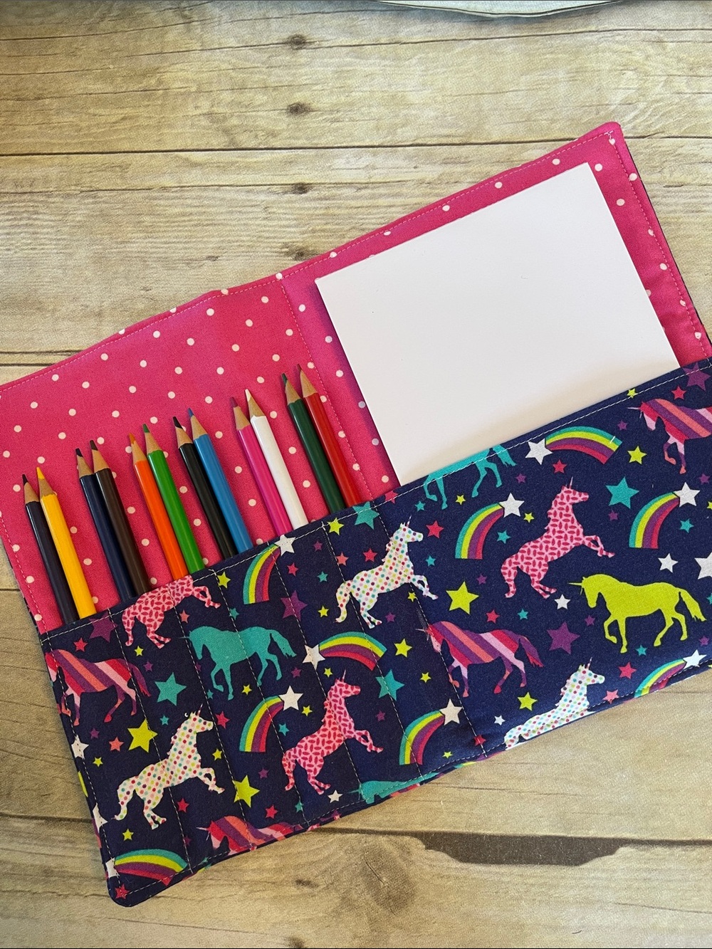 Unicorns Art Portfolio: Kids Travel Colored Pencil Set - Gift for Artists